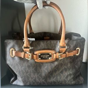 EUC MICHAEL KORS HAMILTON SATCHEL